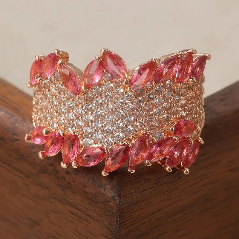Luxury Fashion Rose Gold Color Inlaid Pink White Cubic Zirconia Ring Exquisite Engagement Wedding Rings for Women Jewelry