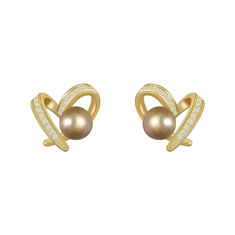 2024 New Classic Small Heart Champagne Pearl Stud Earrings Korean Fashion Jewelry Wedding for Womans Party Luxury Accessories