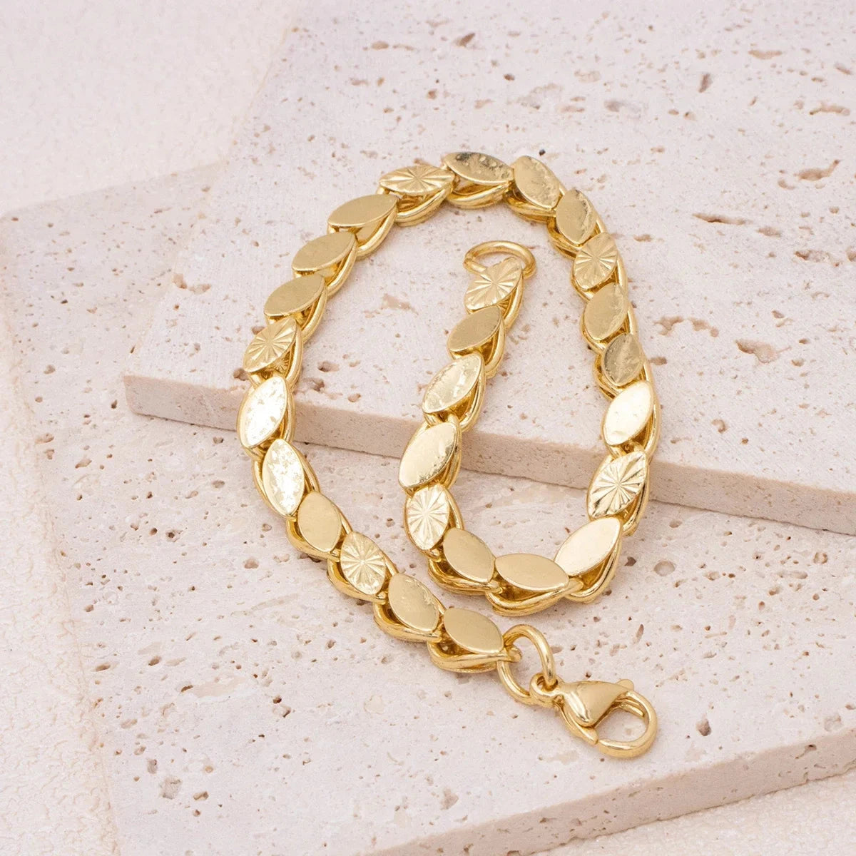 Unisex Rhomb Chain Bracelet – Waterproof & Stylish