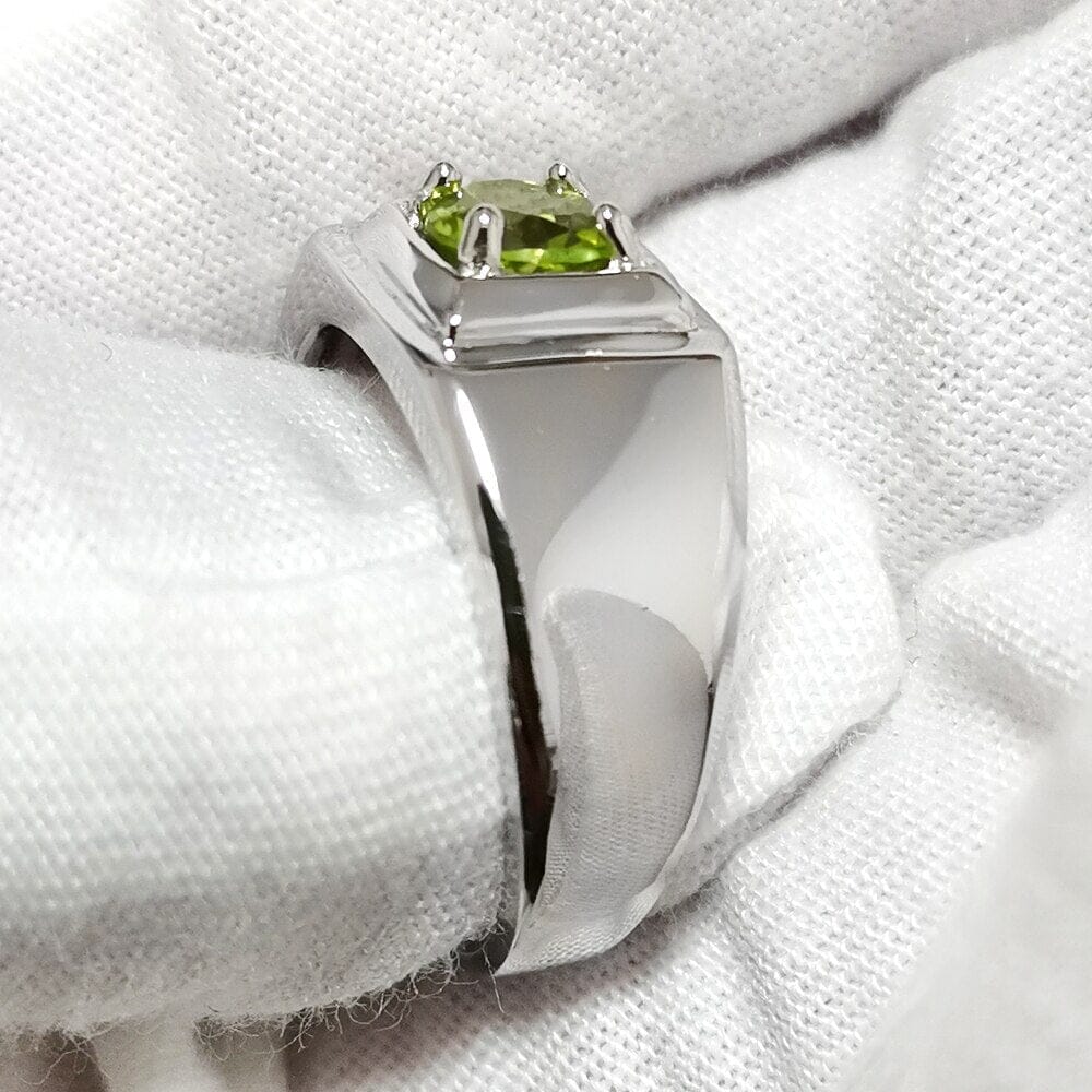 Natural Green Peridot Men Ring 925 Silver Well Polished 5.5mm Gemstone0