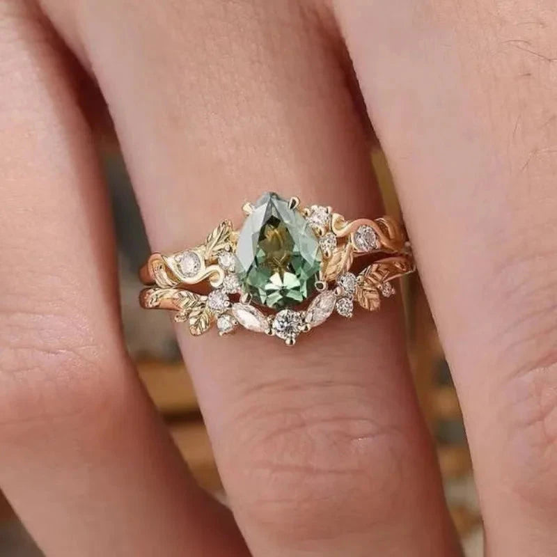 Floral Green Zircon Ring – European & American Style