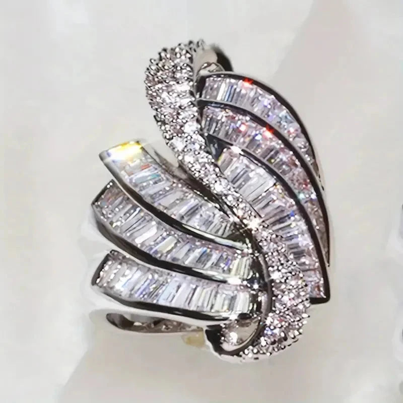 Exaggerated Art Line Fashion Ring for WomenT03757