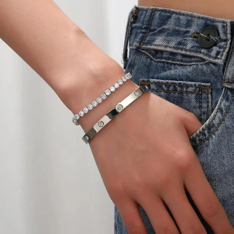 2pcs/set Luxury Love Dangles Bracelets