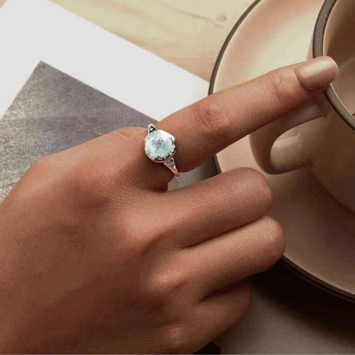 BAMOER Retro Design Round Shape 925 Sterling Silver Solitaire Promise Ring, White Gold Plated Engagement Ring for Women SCR1025