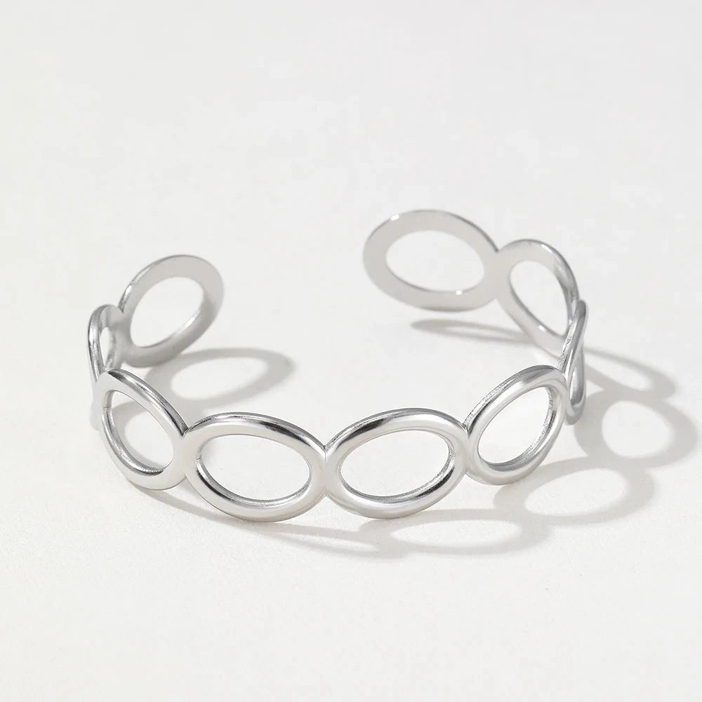 Elegant Stainless Steel Bracelet – Unique Design for Women