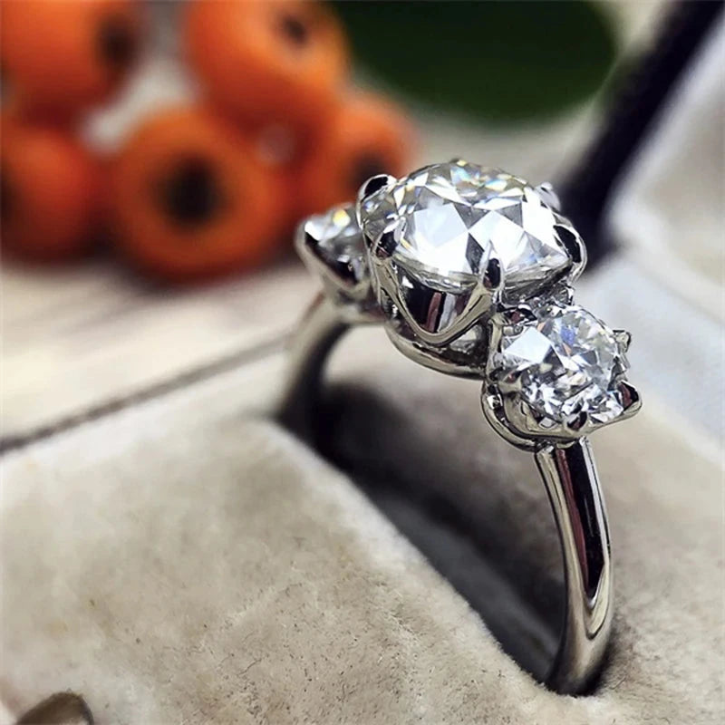 Huitan Luxury CZ Rings for Women – Silver, Gold, Two-Tone