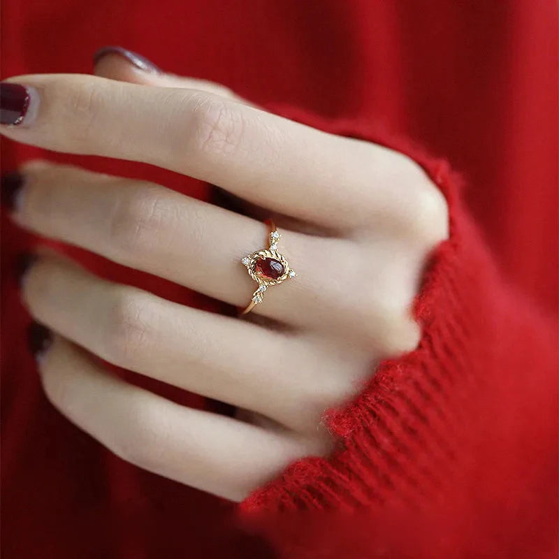 Retro Exquisite Oval Wreath Ruby Ring