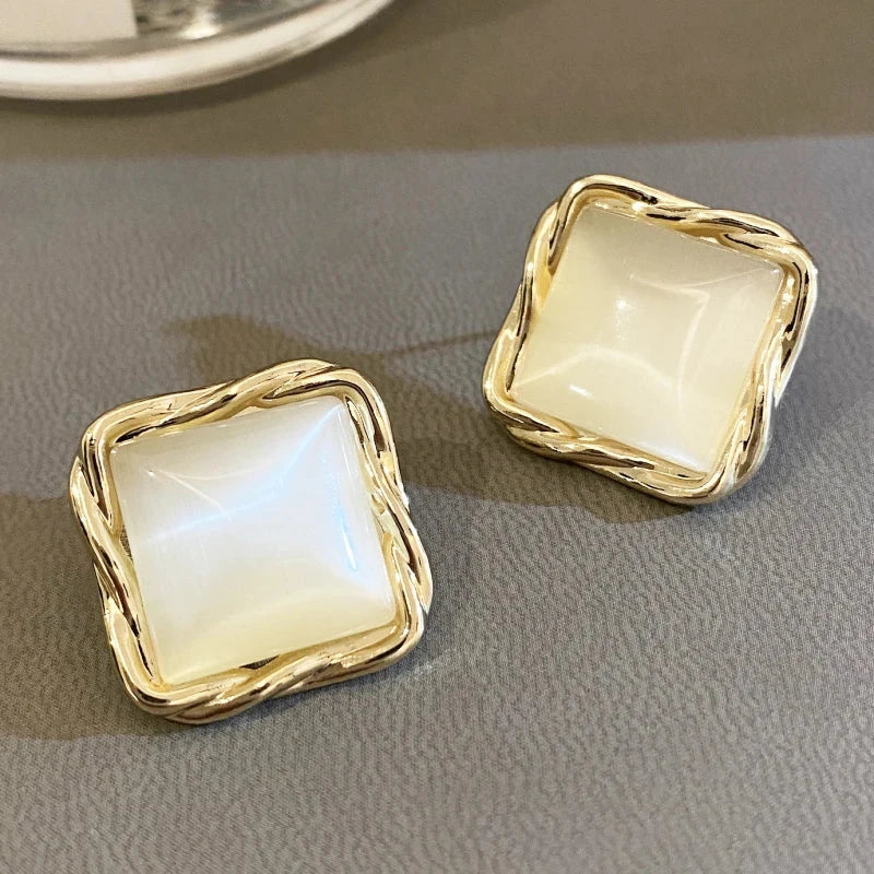 New Beige Square Stud Earrings for Women Korean Fashion Sweet Girls Jelly Texture Unique Design Female Ear Accessories 2025 new
