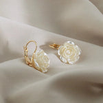 2025 New Elegant White Flower Pendant Dangle Earrings Korean Fashion Jewelry Party Girl's Sweet Accessories For Woman's Earrings