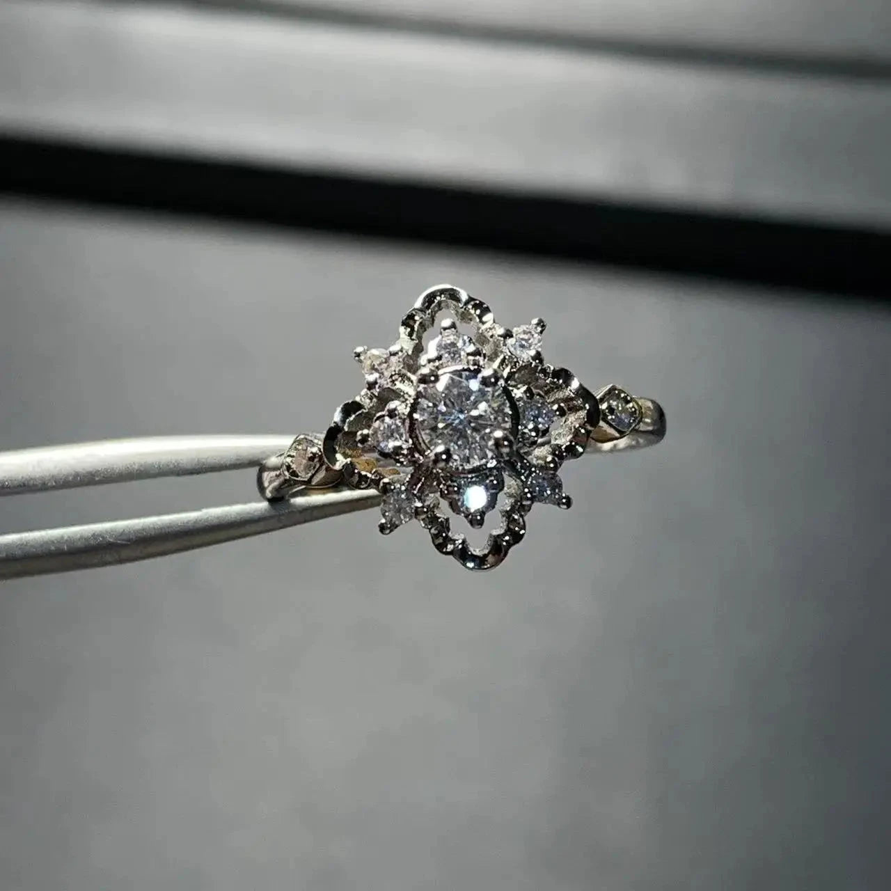 Real Moissanite 1CT Round COPPER RingCOPPER