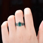 2Pcs Fashion Black Gold Color Green Rhinestone Zircon Rings