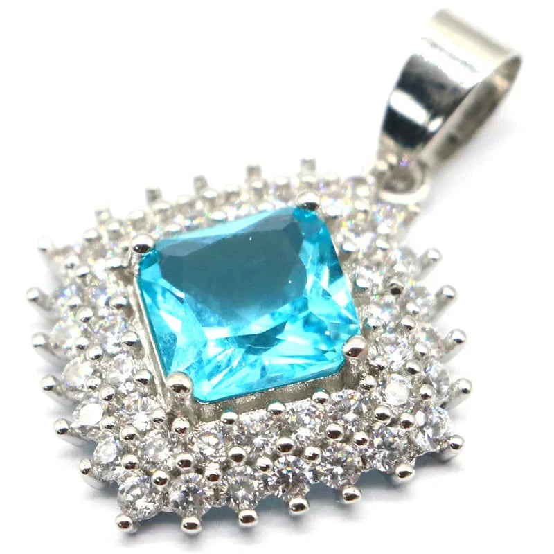 Lovely Cute Color Changing Alexandrite Topaz Zultanite Aquamarine Women Silver Pendant