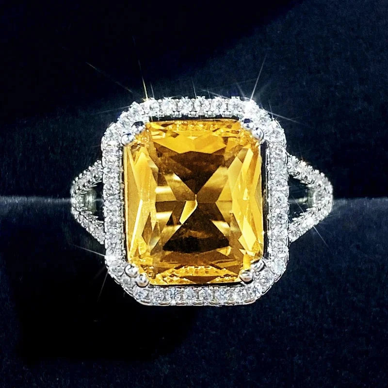 Bold Yellow CZ Ring for WomenQ6919