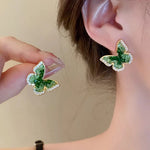 Elegant Snowflake Stud EarringsED2654