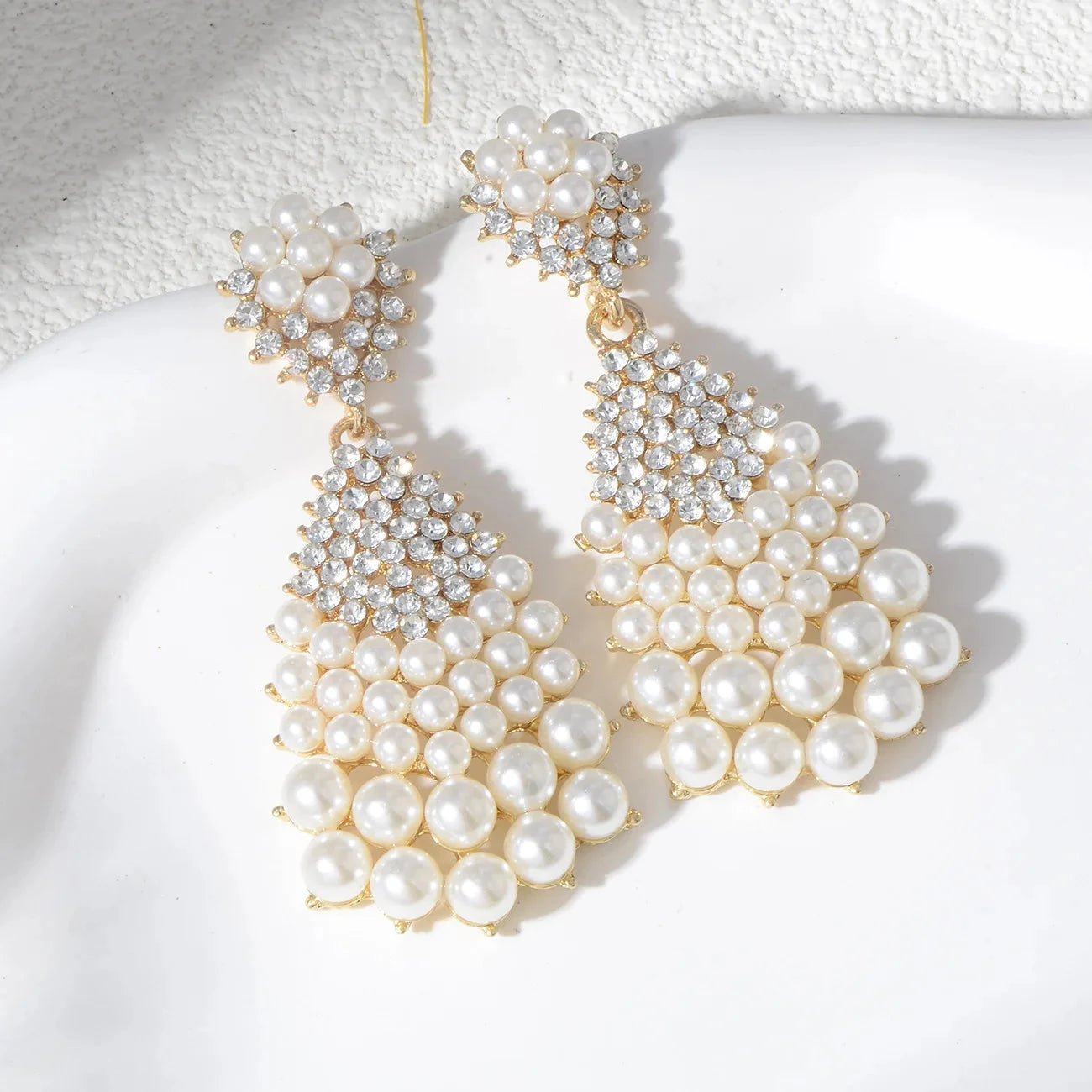 Luxurious pearl earrings full of diamonds zircons geometric large water drops versatile retro bridal dress earrings1CHINA