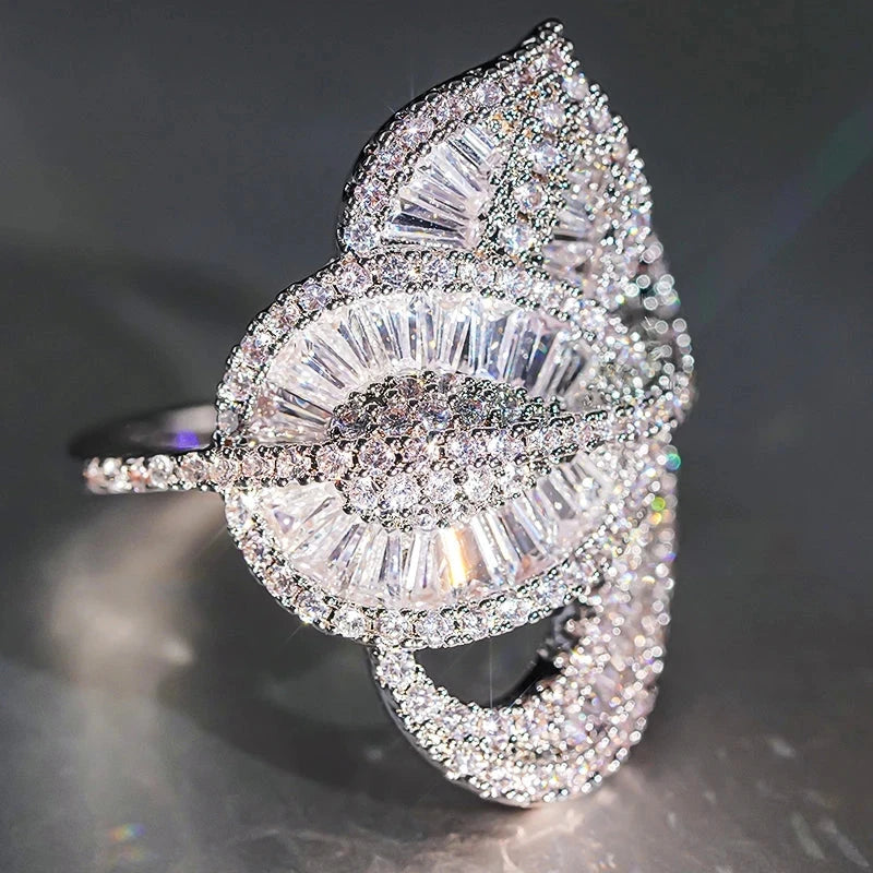 Charming Luxury Leaf Ring Lady Gorgeous Fashion