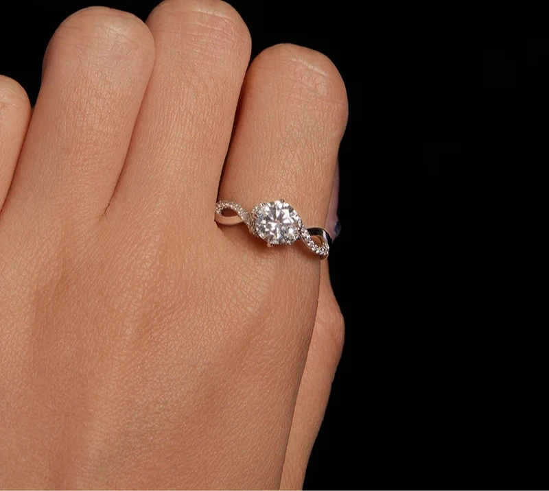 1CT Moissanite Twisted Ring Retro Lace Statement Round Cut