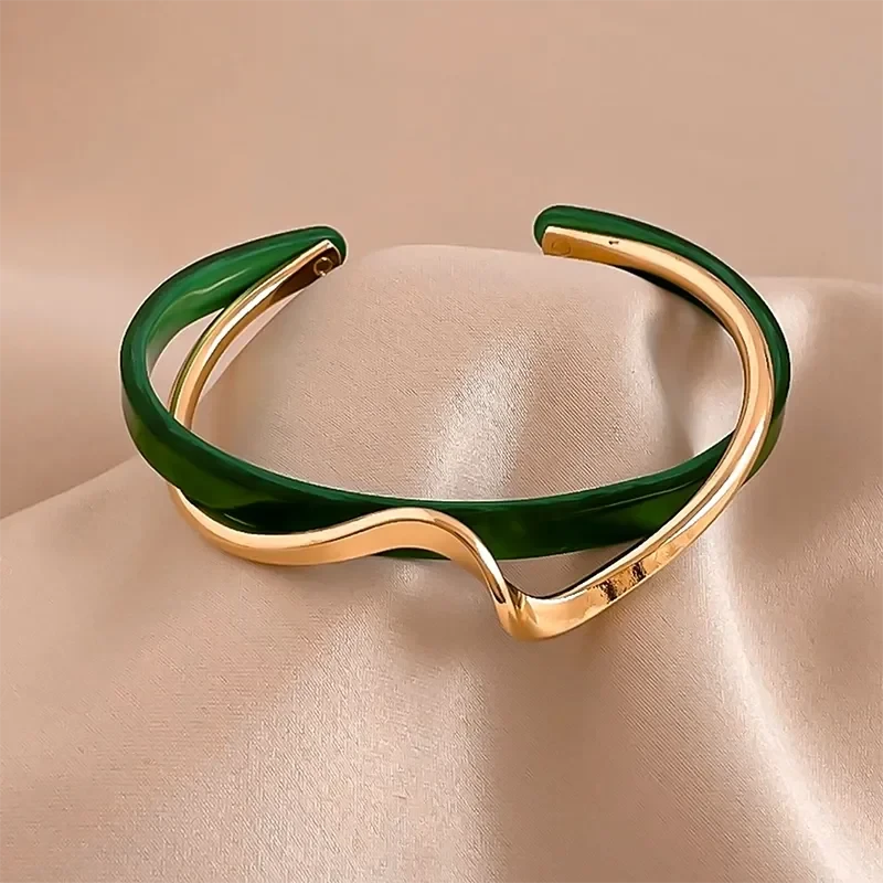 White Shellfish Bracelets Board Bend Metal Bangles Womens Hand Bracelets Geometric C- shaped Opening Bracelets Jewelry Giftsgreen