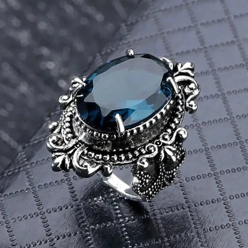 Ethnic Bohemia Blue & Black Caved RingQ6746