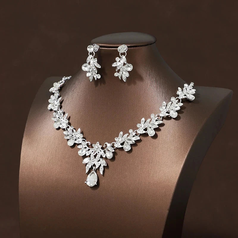Personalized Necklace Earring Set Exquisite and Elegant for Ladies