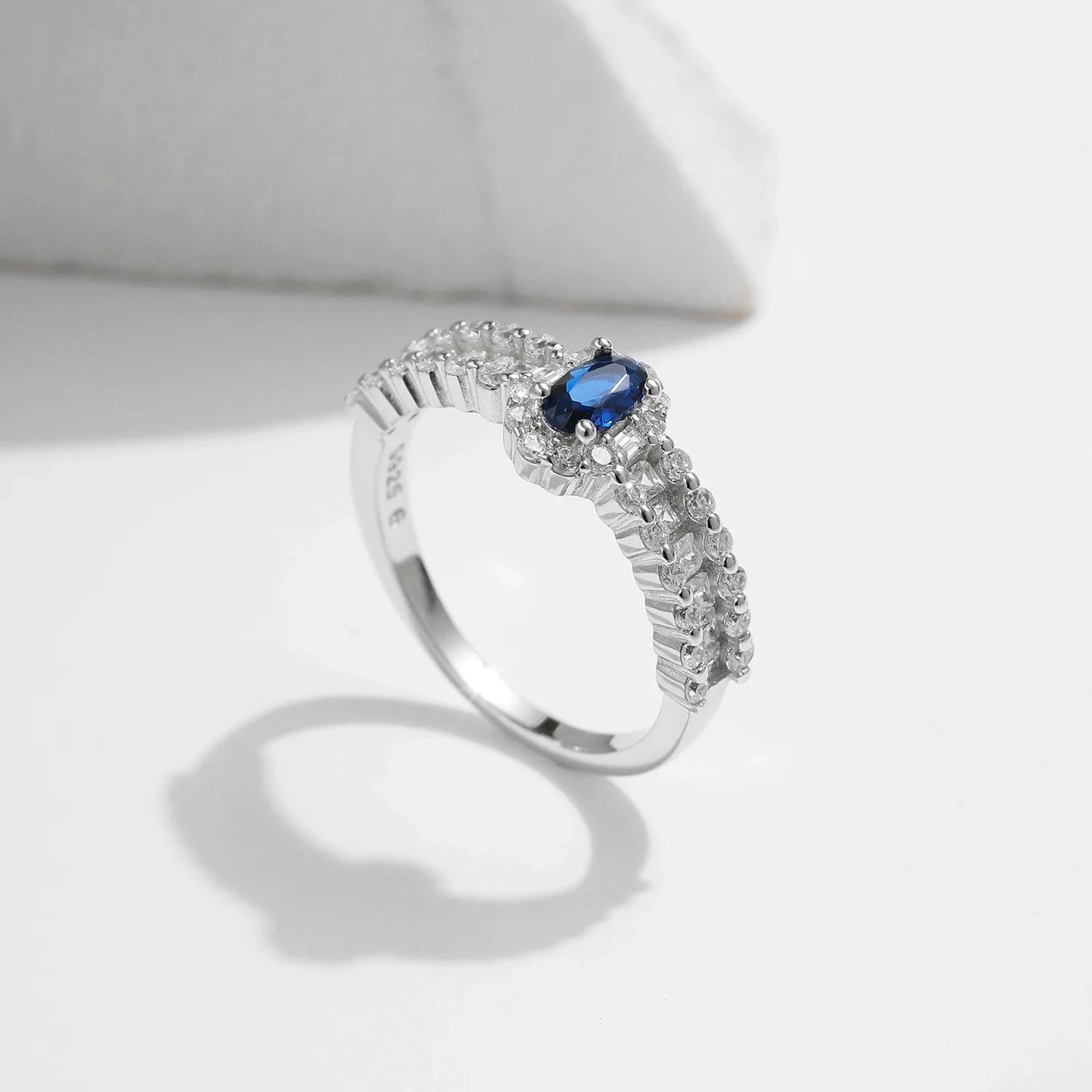 925 Silver Royal Blue Oval CZ Luxury Ring