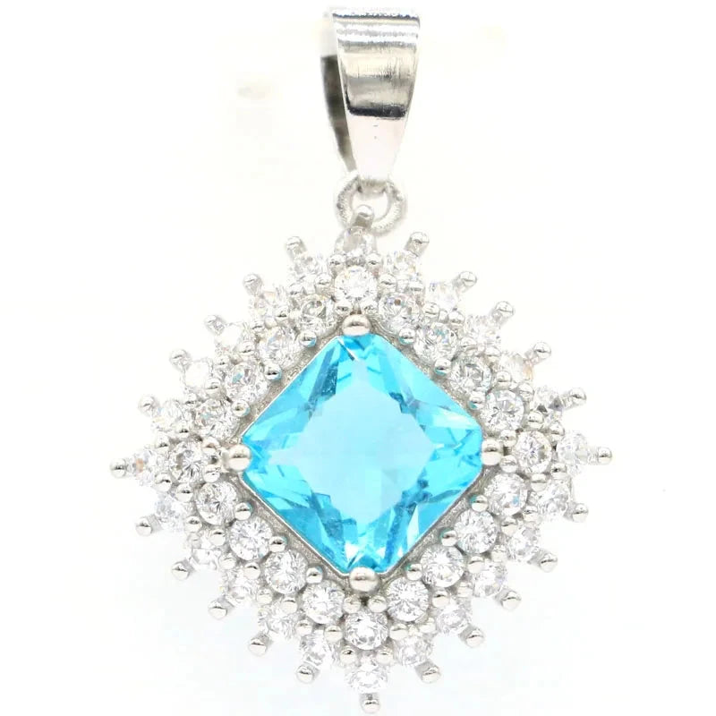 Lovely Cute Color Changing Alexandrite Topaz Zultanite Aquamarine Women Silver PendantRich Blue Aquamarine