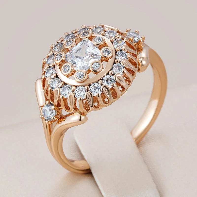 Vintage Rose Gold Flower Ring with Zircon