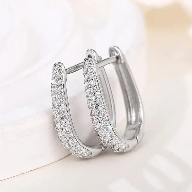 Elegant Women’s Ear Buckle