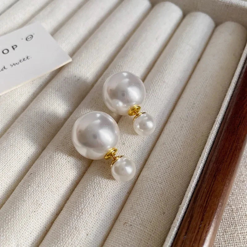 2024 New Classic Small Heart Champagne Pearl Stud Earrings Korean Fashion Jewelry Wedding for Womans Party Luxury AccessoriesHE16861-1