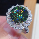 Extravagant Luxury Emerald Ring Gold37
