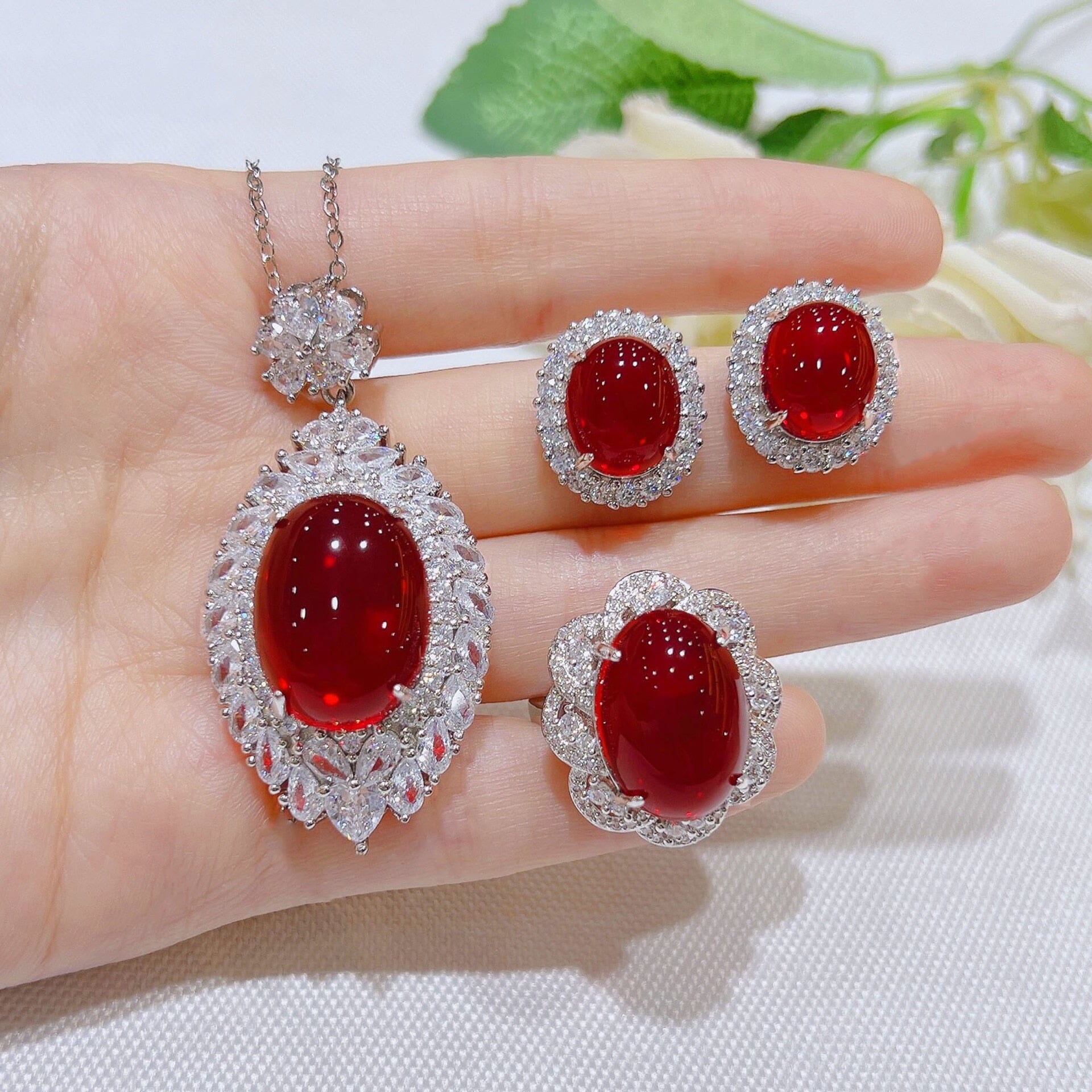 Vintage Oval Ruby Crystal Jewelry SetJewelry Sets1 Set