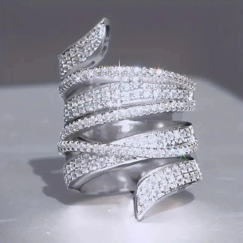 Elegant Multi-Layer Line Design Luxury Ring for WomenT040310
