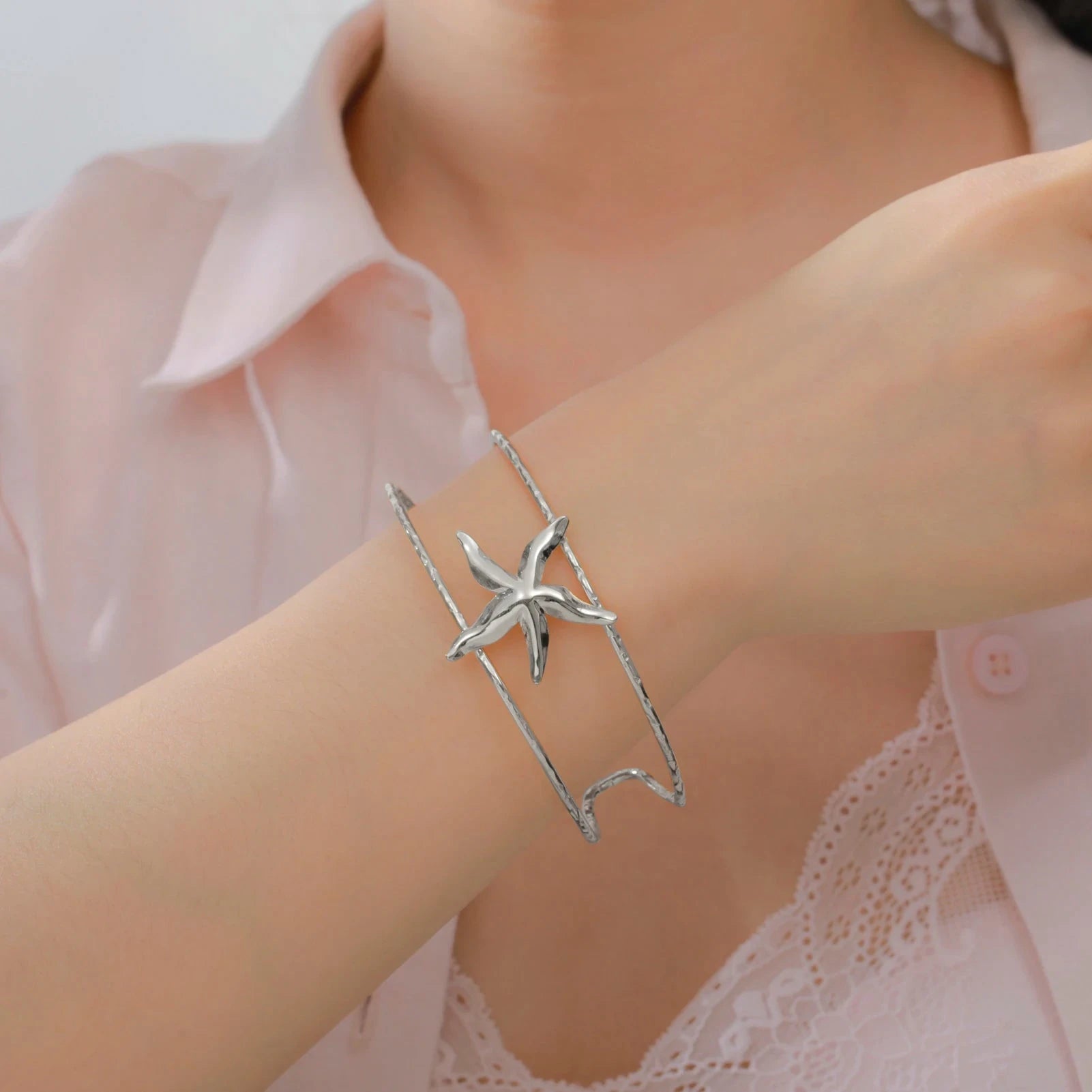 Skyrim Starfish Double Layer Cuff Bracelet Women Stainless Steel Gold Color Open Bangle Fashion Summer Beach Jewelry Gift