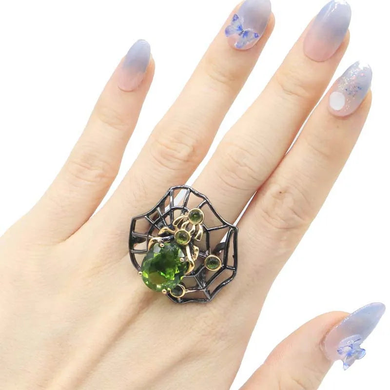 32x32mm Unique Neo-Gothic Spider 9.7g Green Peridot Ring