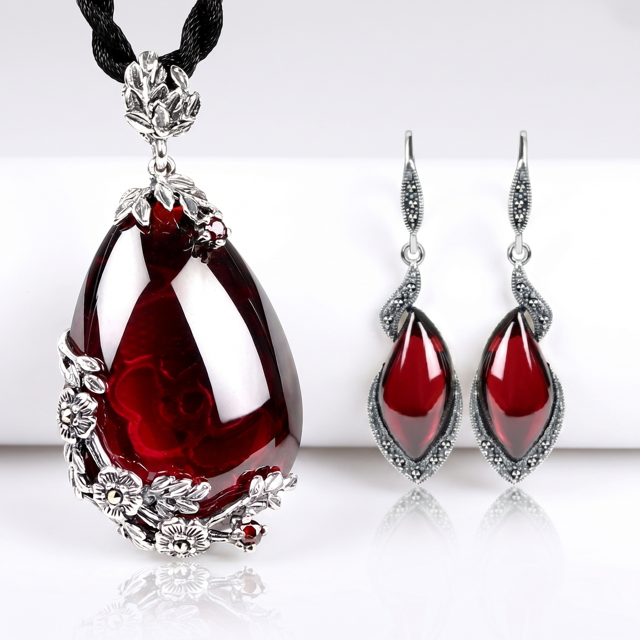 Garnet Pendant & Earrings Set - AtPerry's Healing Crystals