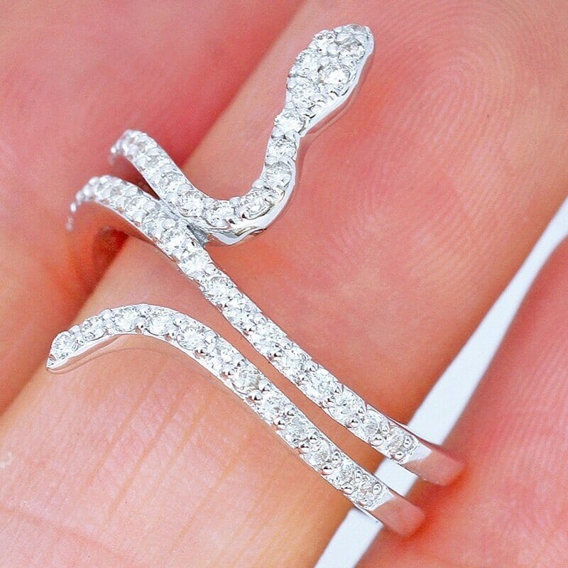 Shining Exaggerated Snake Nightclub Diamond RingRing