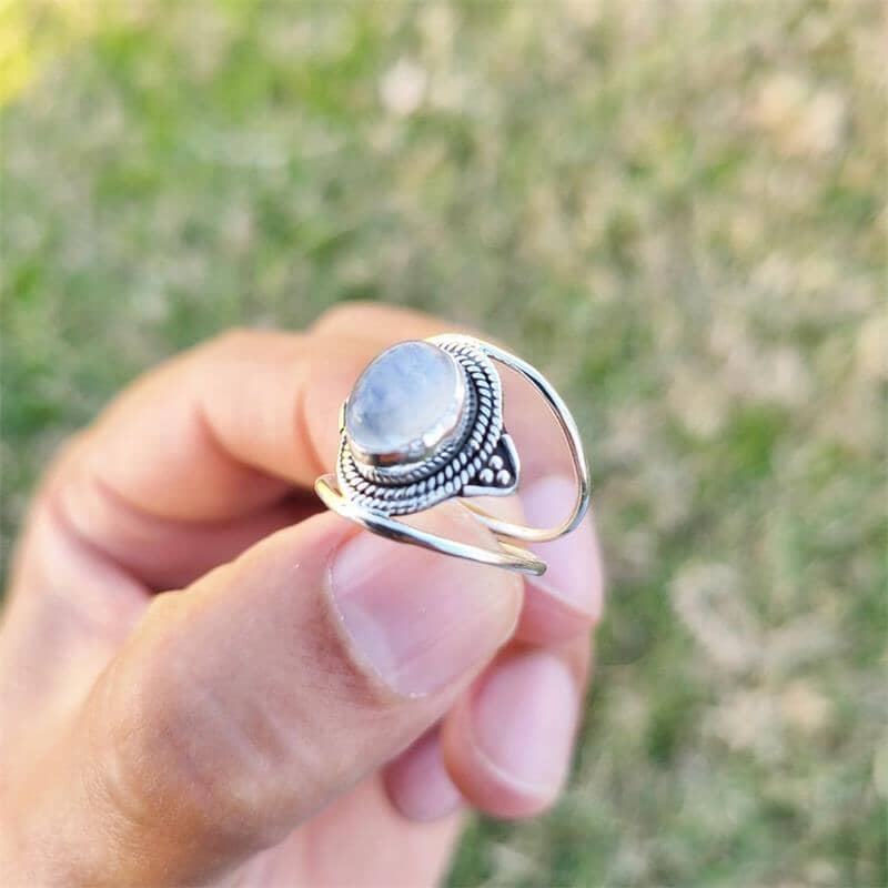 Trendy And Fashionable Moonstone RingRing