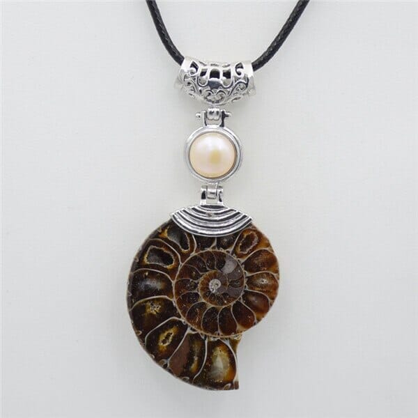 High Quality Natural Ammonite Shell with Natural Stones ChokerNecklacepearl