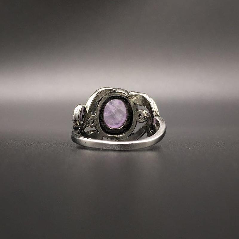 Elegant Amethyst Vintage Ring - 925 Sterling SilverRing