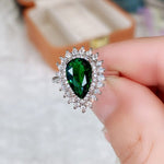 Bright Elegant Emerald Pear-shaped RingRing