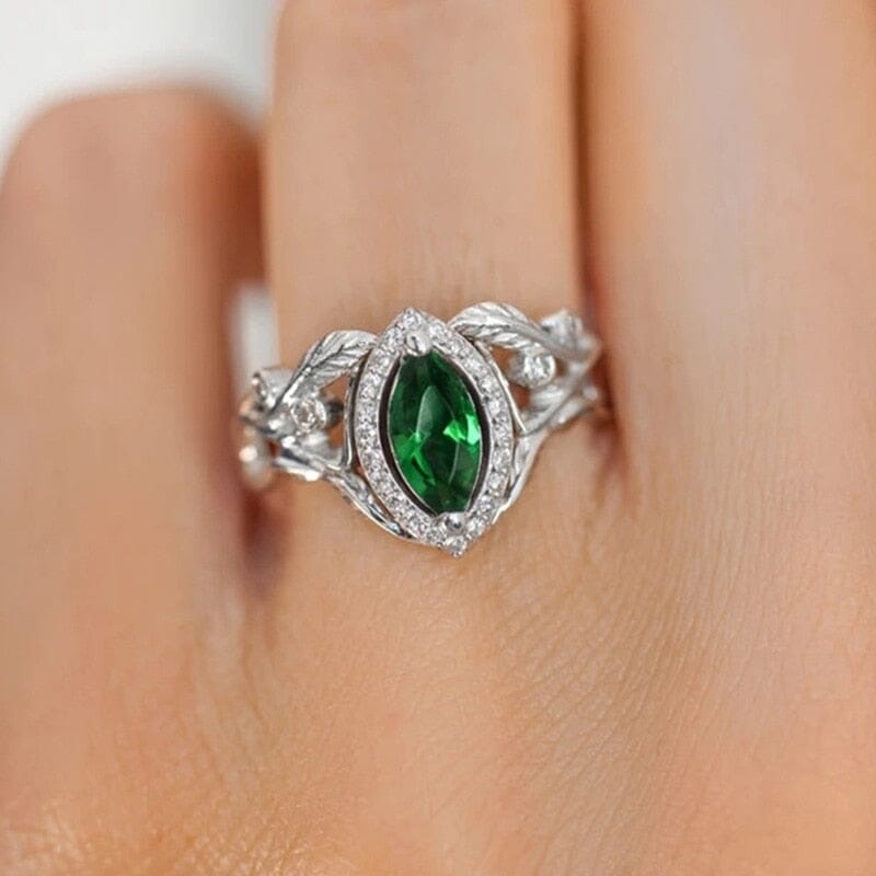 Novelty Classic Emerald Ring - 925 Sterling SilverRing