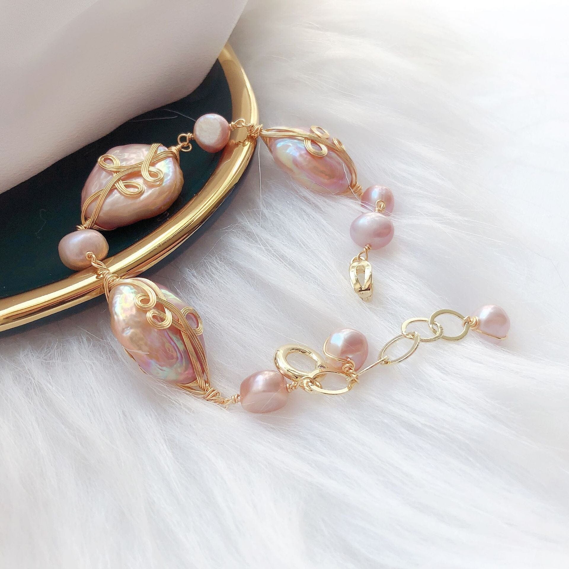 Baroque French Vintage 14k Gold-plated Freshwater Pearl Winding BraceletBracelet