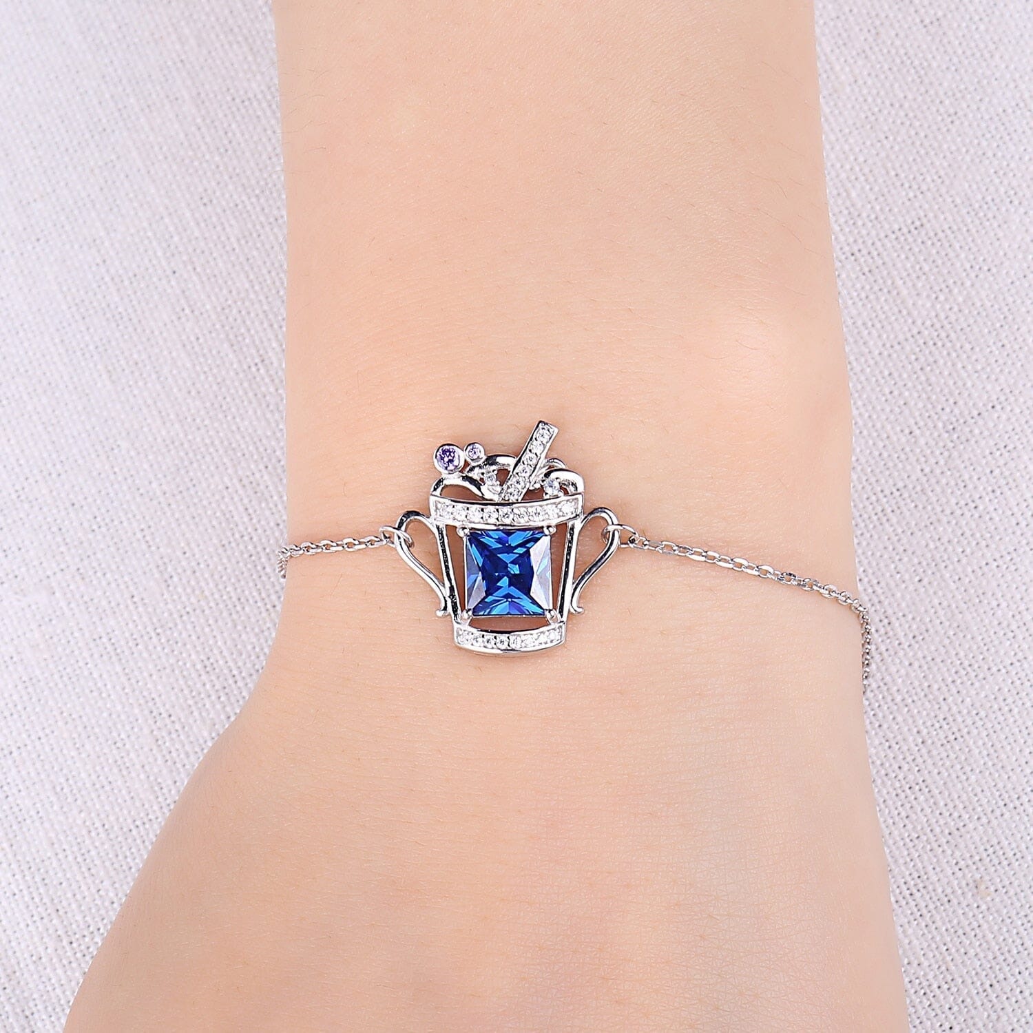 Fashion Ice Cold Drink 3.1ct Blue Sapphire Gemstone Bracelet - 925 Sterling SilverBracelet