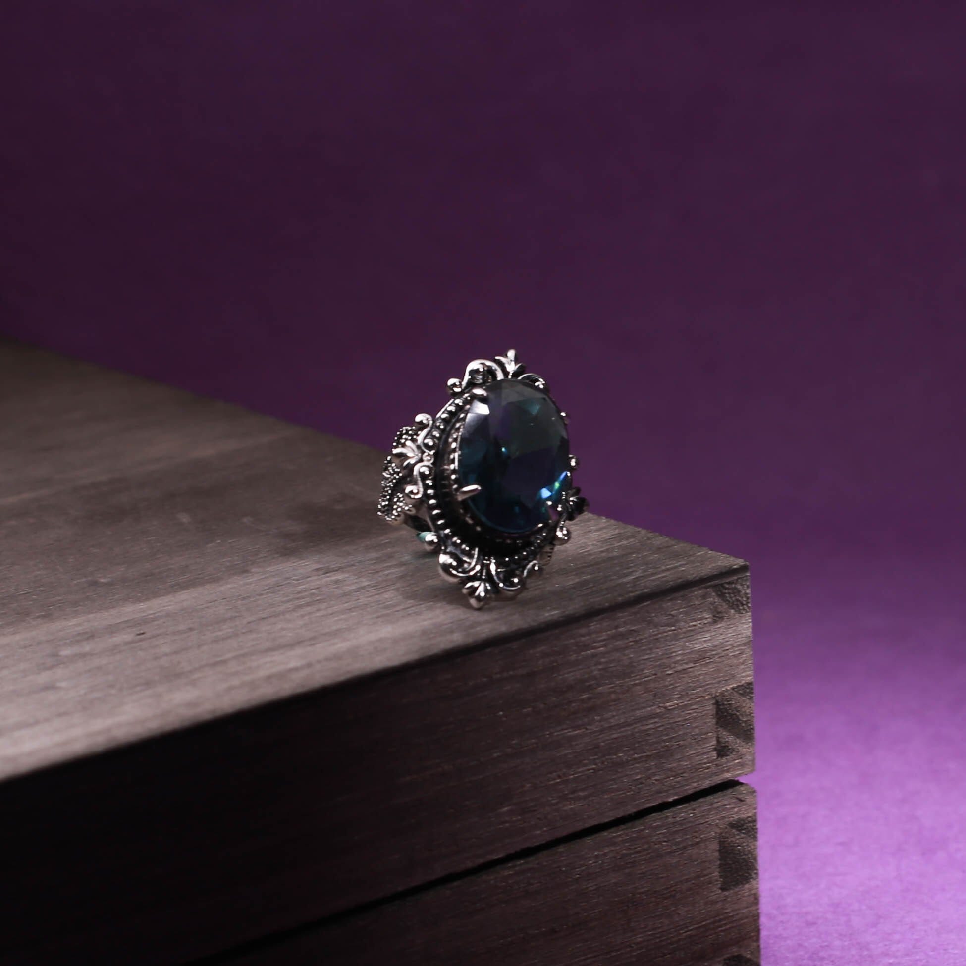 Blue Sapphire Peacock Vintage RingRing