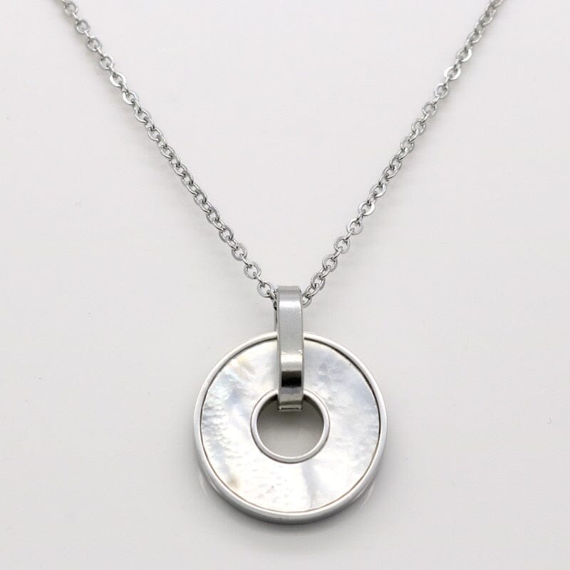 Round White Shell Stainless Steel Link Chain Pendant NecklaceNecklace