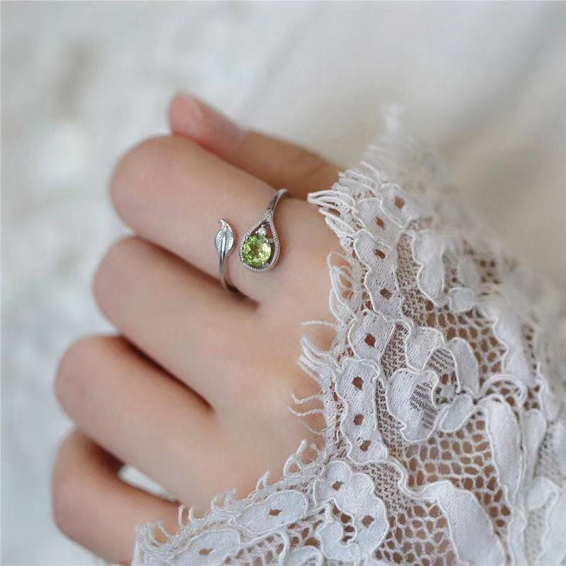 New Trend Branches Leaves Open Peridot RingRing
