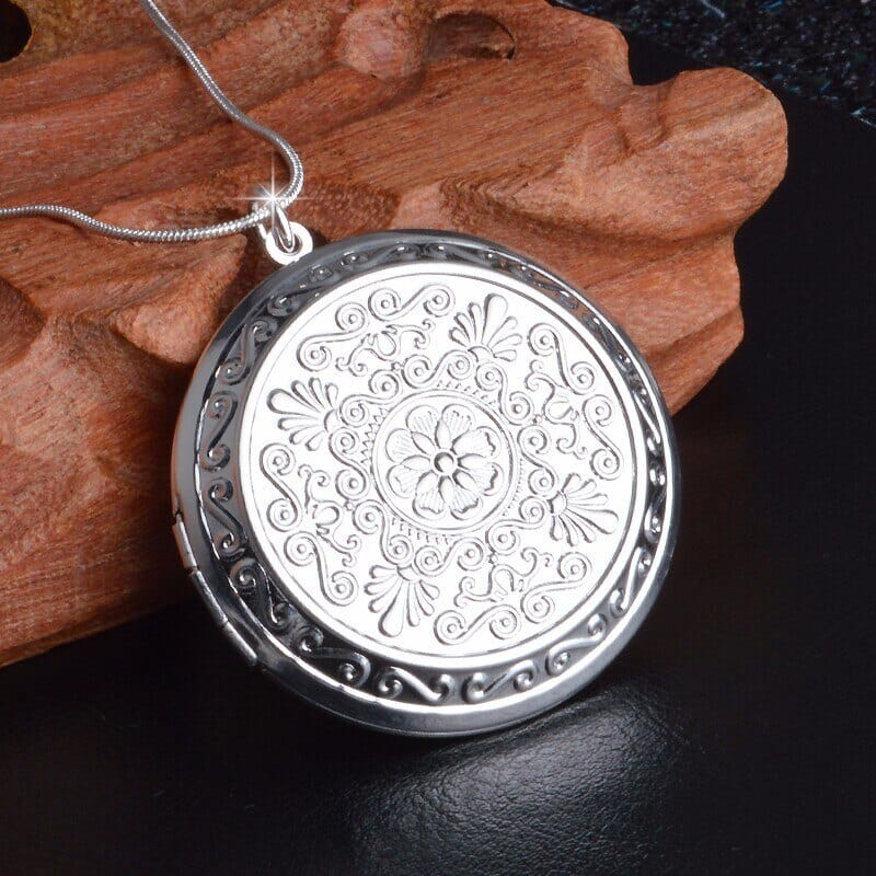 Dazzling Locket Pendant Necklace - 925 Sterling SilverNecklace