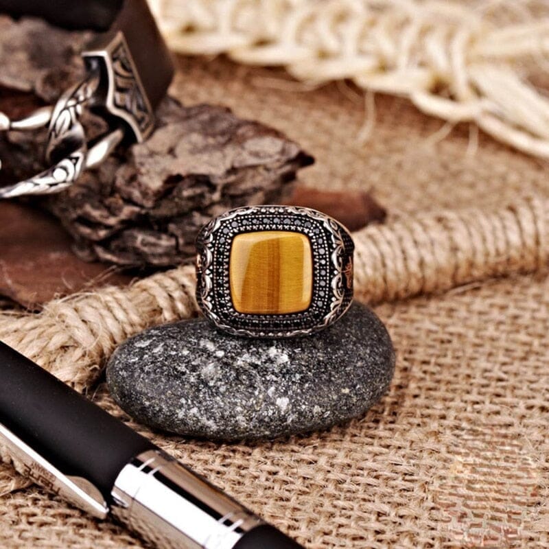 Luxury International Jewelry Fashion Tiger Eye Stone RingRing