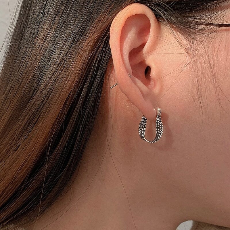 New Fashion Creative Twist Winding Geometric Earrings - 925 Sterling SilverEarrings