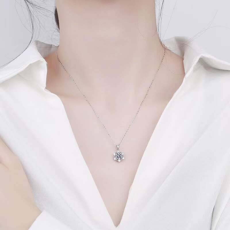 Trendy Snowflake Diamond Pendant Necklace - 925 Sterling SilverNecklace